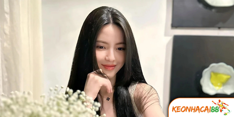 chu thanh huyen 1 Chu Thanh Huyền - Từ Bạn Gái Đến Người Vợ Của Ngôi Sao Bóng Đá